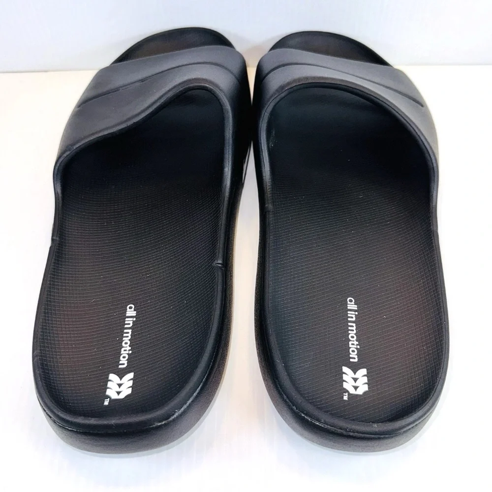 All in Motion‎ Black Slide Sandals